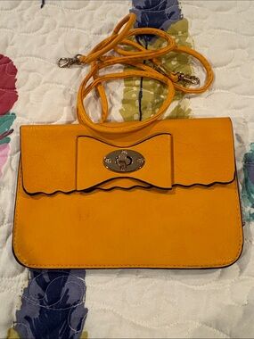 Jessica Yellow Bow-Accent Crossbody Bag with Turn-Lock